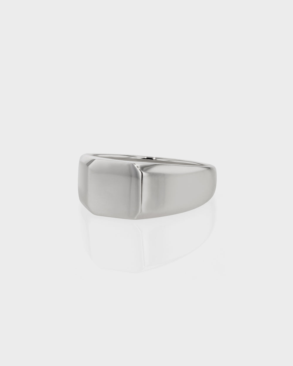 Chase Signet Ring by Sarah & Sebastian