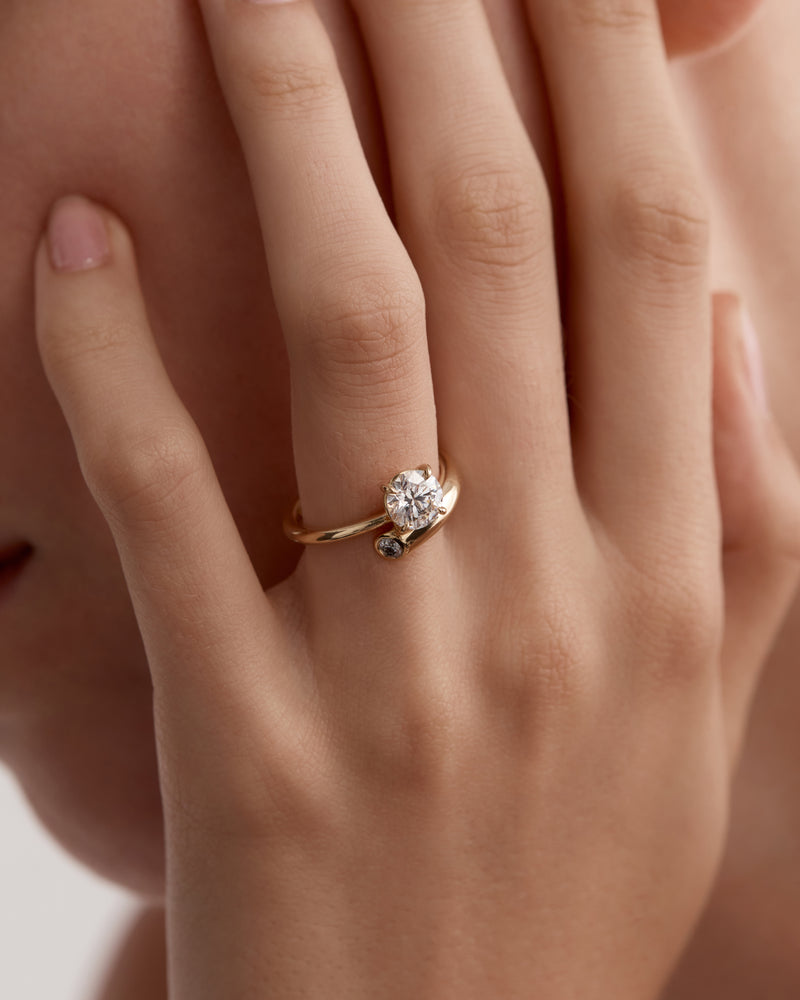 Aria Round Engagement Ring