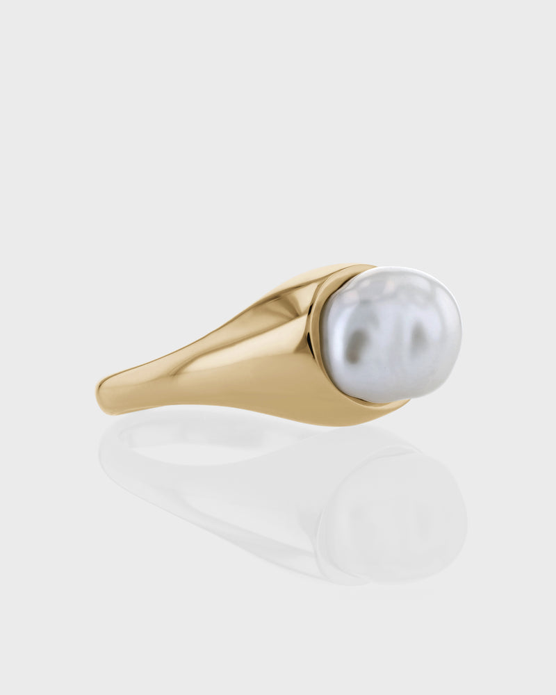 Venus Pearl Signet by Sarah & Sebastian