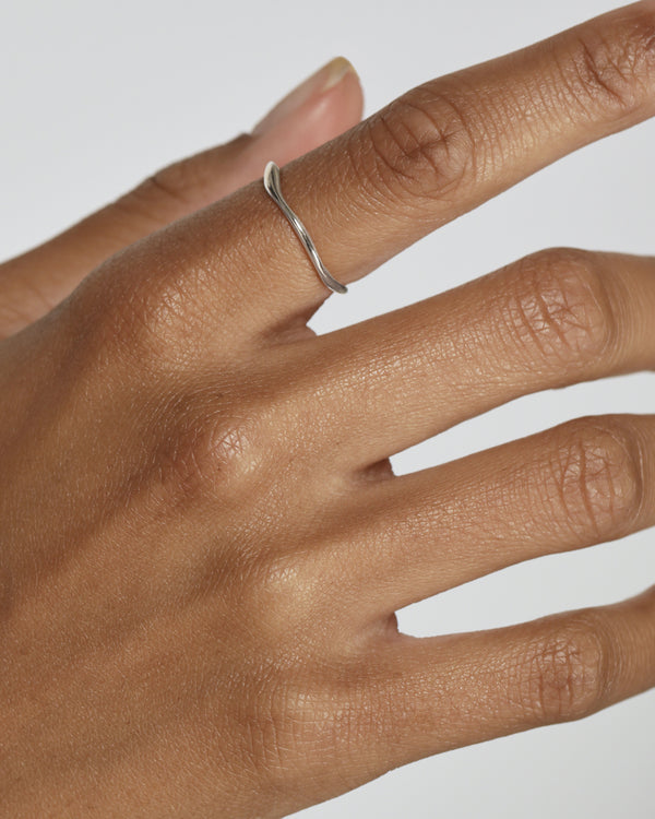 Form Ring Silver | Sarah & Sebastian