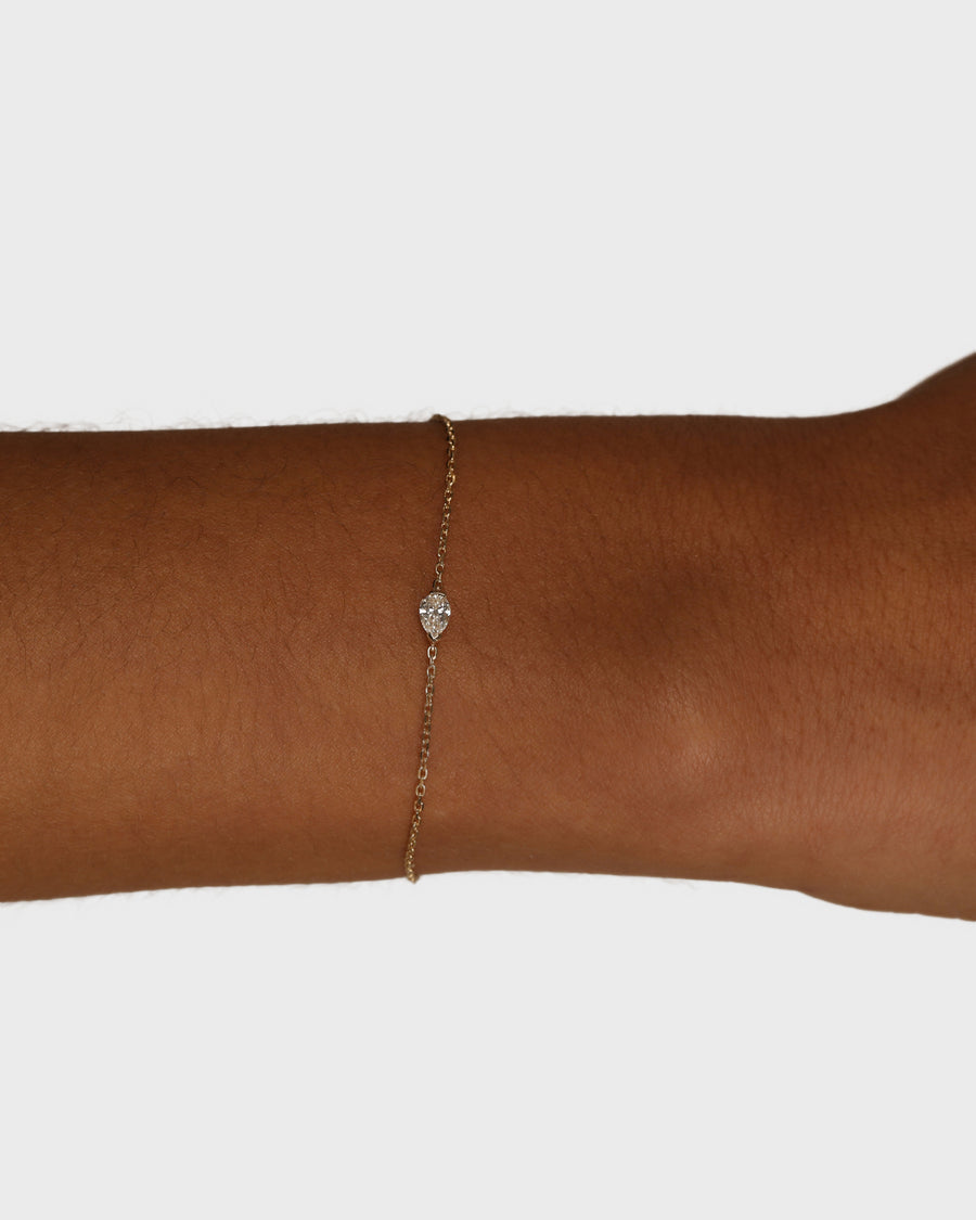 Pear store Amber Cutout Bracelet