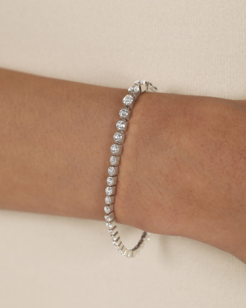 Suspense Tennis Bracelet Platinum | Sarah & Sebastian